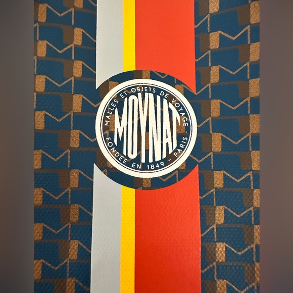 Like New MOYNAT OH! Tote and Pouch - Picture 1 of 9